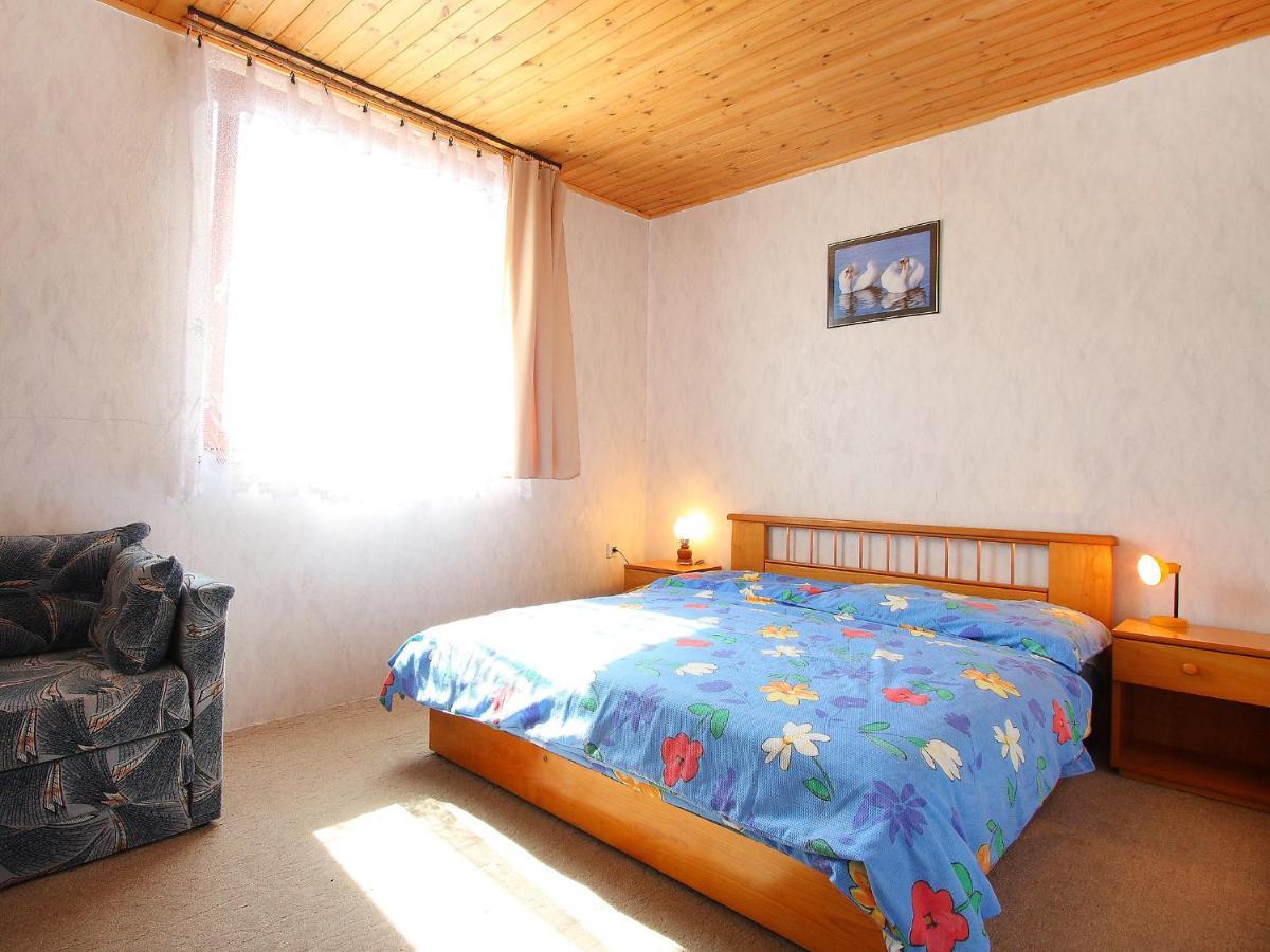 Holiday Home Yellow 1 By Interhome Balatonkeresztúr Екстериор снимка