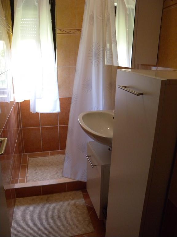 Holiday Home Yellow 1 By Interhome Balatonkeresztúr Екстериор снимка