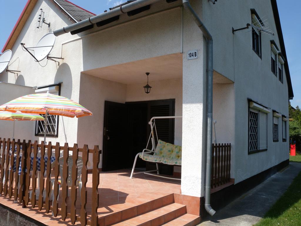 Holiday Home Yellow 1 By Interhome Balatonkeresztúr Екстериор снимка